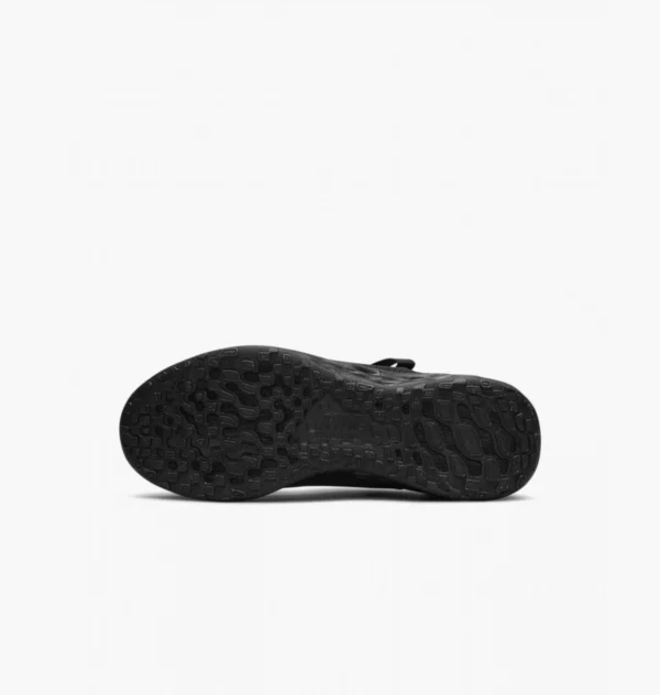 Жіночі кросівки Nike Revolution 6 Flyease Nn (Gs) Black