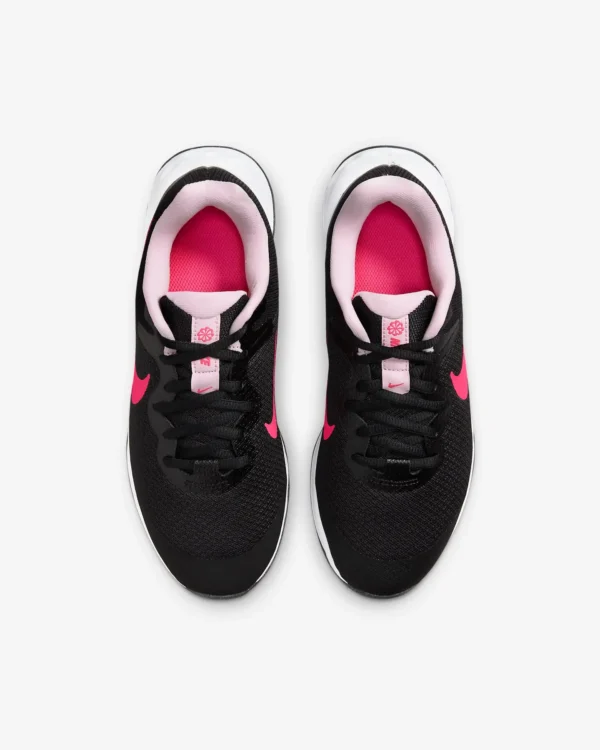 Кросівки жіночі Nike Revolution 6 GS Black/Hyper Pink