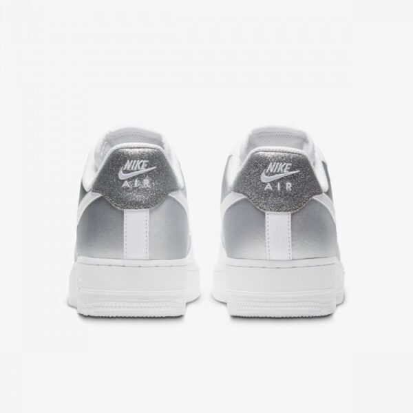Кроссовки женские Nike Air Force 1 07 White/Metallic