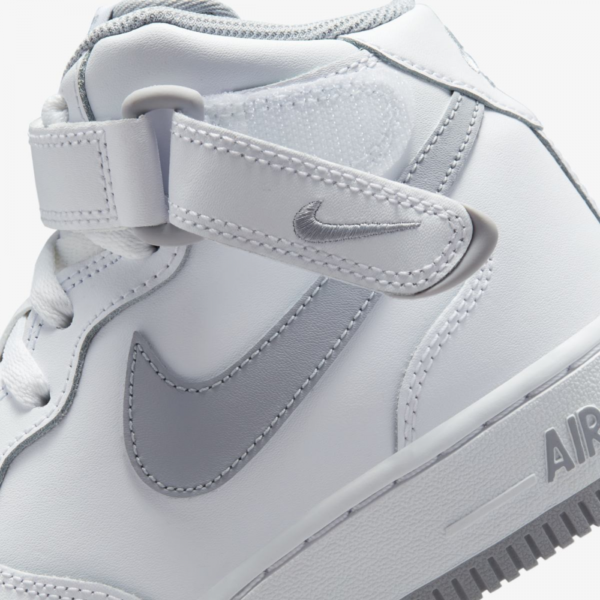 Кроссовки женские Nike Air Force 1 Mid LE GS White/Wolf Grey