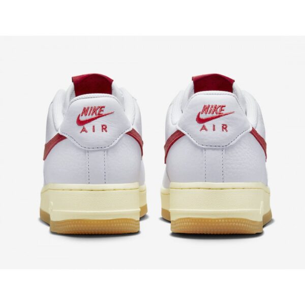 Кроссовки женские Nike Air Force 1 ’07 Summit White/University Red