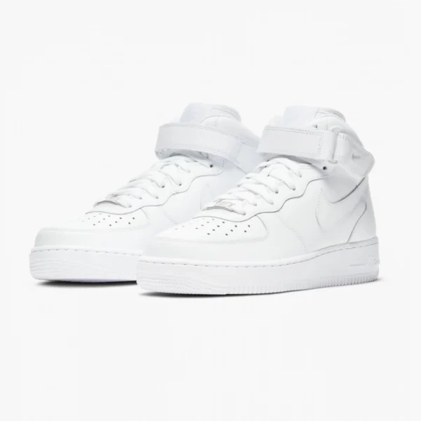 Кросівки жіночі Nike Air Force 1 ’07 Mid Triple White