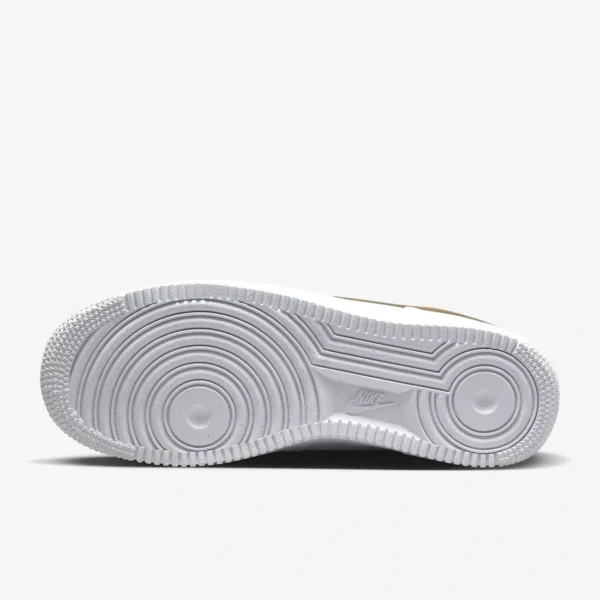 Кроссовки женские Nike Air Force 1 ’07 Next Nature White/Gold