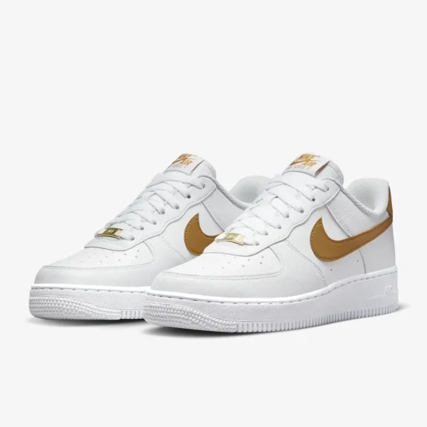 Кроссовки женские Nike Air Force 1 ’07 Next Nature White/Gold