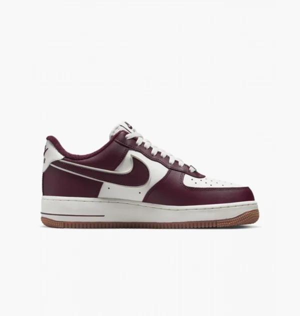 Кросівки чоловічі Nike Air Force 1 ’07 LV8 College Pack/Night Maroon