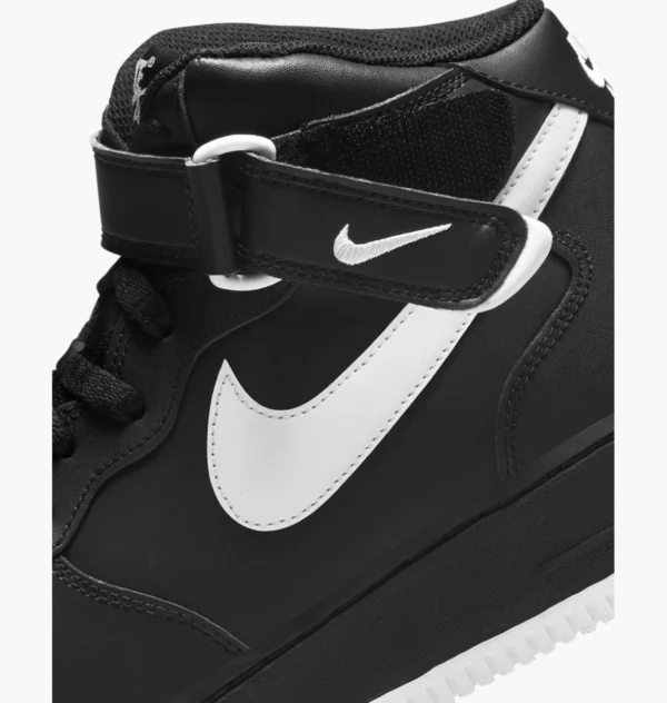 Кросівки чоловічі Nike Air Force 1 Mid ’07 Black/White