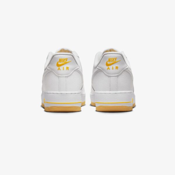 Кросівки чоловічі Nike Air Force 1 ’07 White University Gold Gum