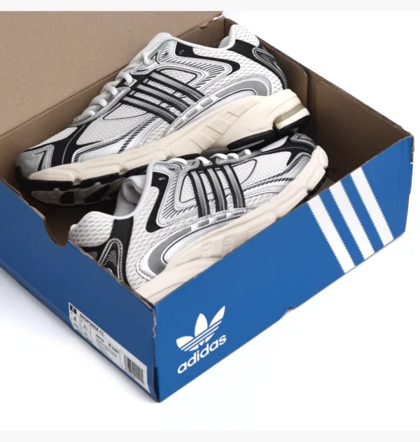 Кросівки чоловічі Adidas Response CL White Silver Black