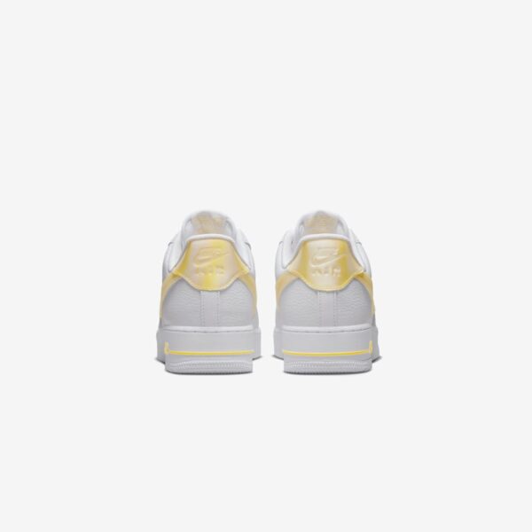 Кросівки чоловічі Nike Air Force 1 ’07 Jumbo Swoosh White Vivid Sulfur