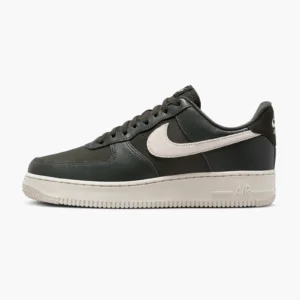 Кросівки чоловічі Nike Air Force 1 ’07 LX Sequoia
