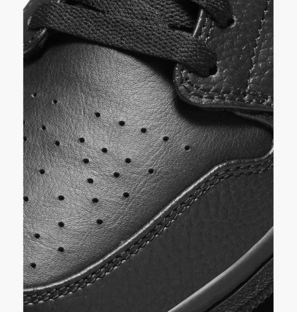 Кросівки чоловічі Nike Air Jordan 1 Mid Triple Black