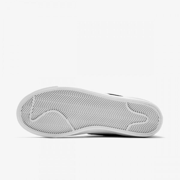 Кроссовки женские Nike Wmns Blazer Mid 77 Vintage White/Black