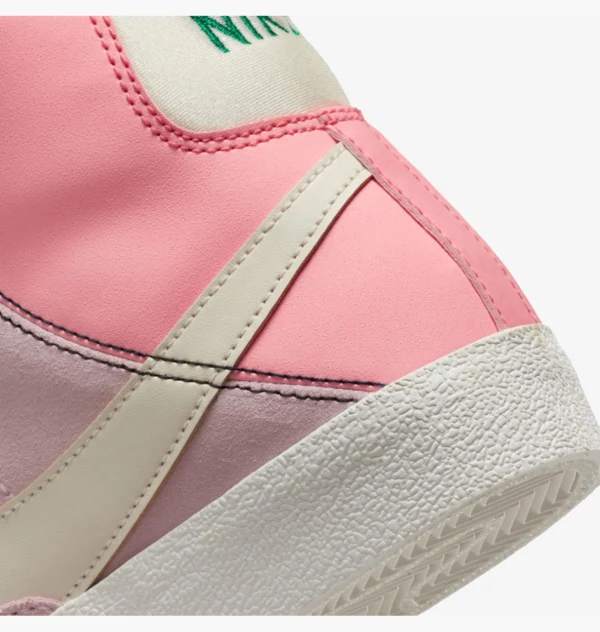 Кроссовки Nike Blazer Mid 77 SE GS Dance/Pink Foam