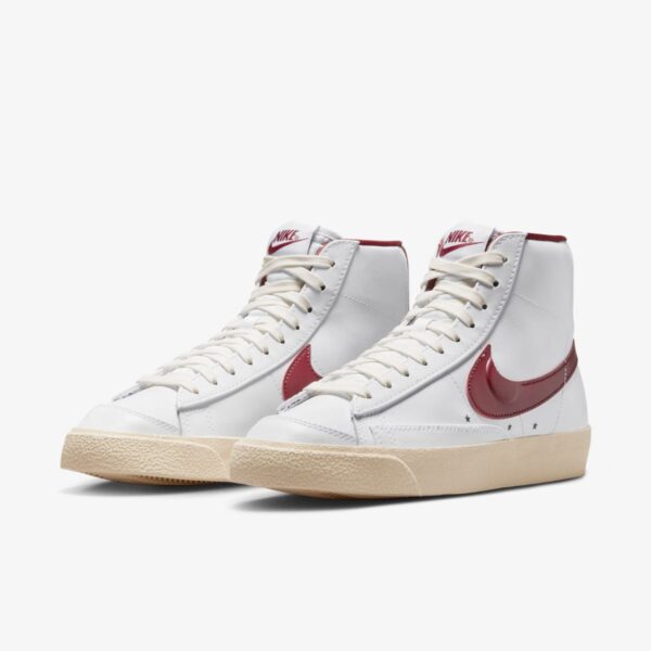 Кроссовки женские Nike W Blazer Mid 77 Sisterhood