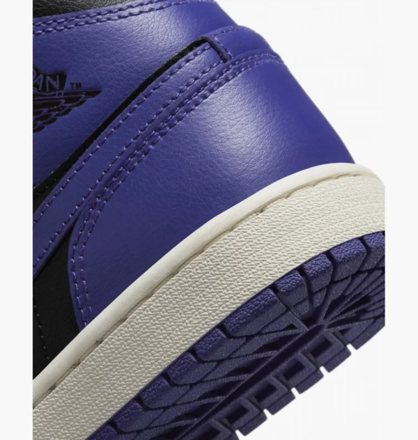 Кросівки жіночі Nike W Air Jordan 1 Mid Dark Concord