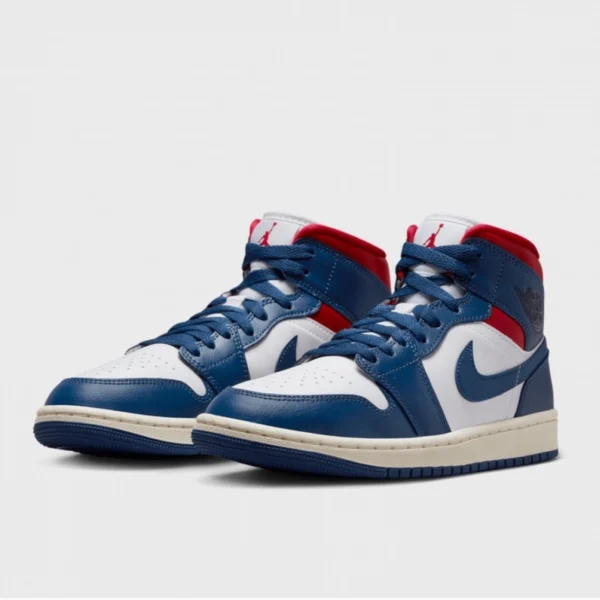 Кросівки жіночі Nike W Air Jordan 1 Mid French Blue