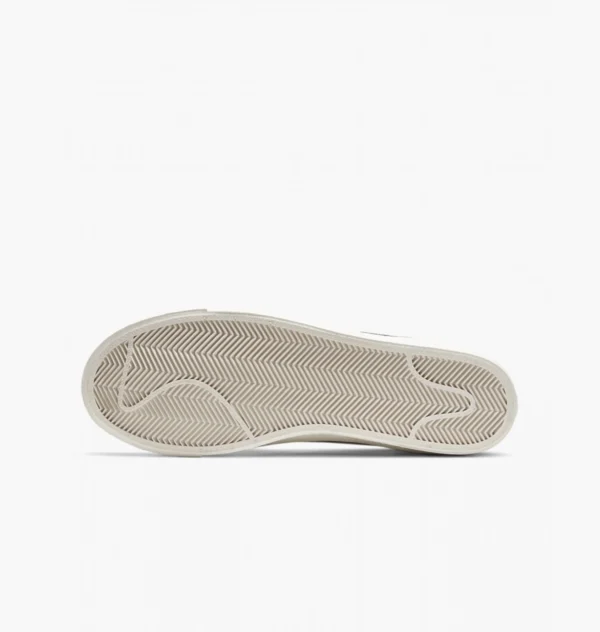 Кросівки чоловічі Nike Blazer Mid ’77 Vintage Black Sail