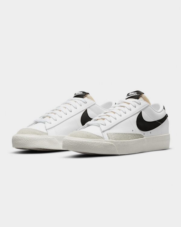 Кроссовки женские Nike W Blazer Low 77 White/Black