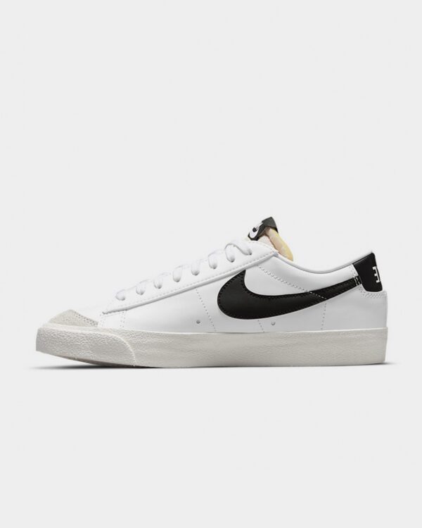 Кроссовки женские Nike W Blazer Low 77 White/Black