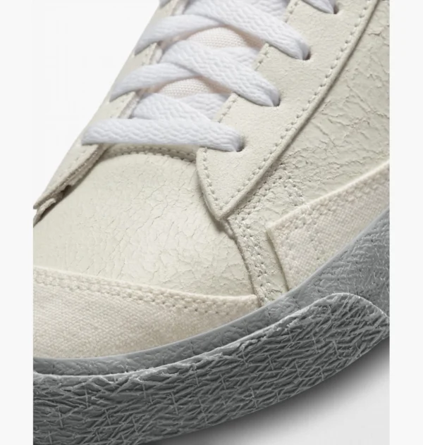 Кроссовки мужские Nike Blazer Mid 77 EMB All-Star/Salt Flats