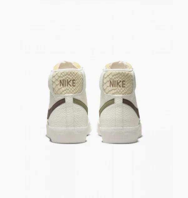 Кросівки чоловічі Nike W Blazer Mid 77 Python Heel