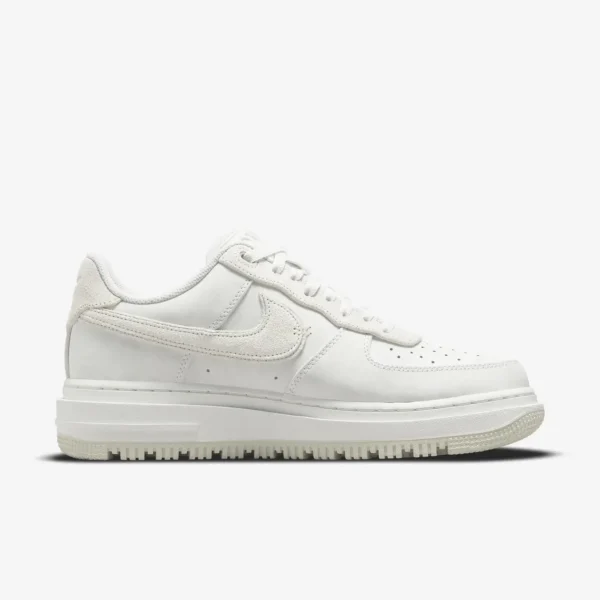 Кросівки унісекс Nike Air Force 1 Low Luxe Summit White Light Bone