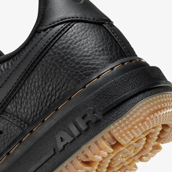 Кроссовки мужские Nike Air Force 1 Luxe Black Gum