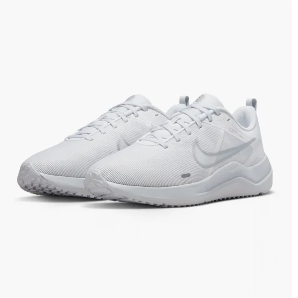 Кросівки жіночі Nike Downshifter 12 White Metallic Silver