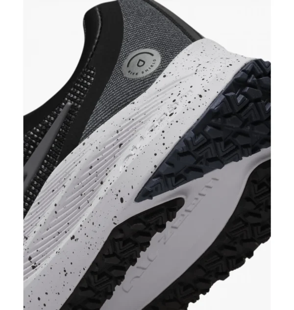 Кроссовки мужские Nike Zoom Winflo 8 Shield Black