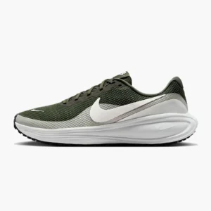 Кросівки чоловічі Nike Revolution 8 Cargo Khaki