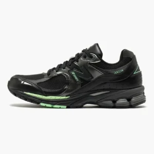 Кроссовки мужские New Balance 2002R Black Powder Green