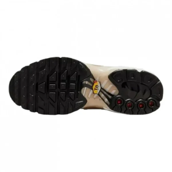 Кроссовки женские Nike Air Max Plus United in Victory
