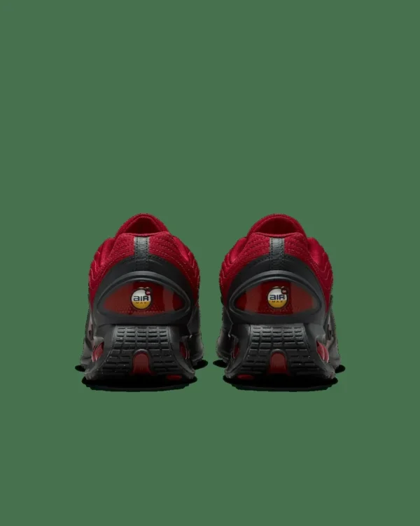 Кросівки чоловічі Nike Air Max DN WTR Noble Red