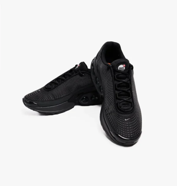 Кросівки чоловічі Nike Air Max DN Black Dark Grey