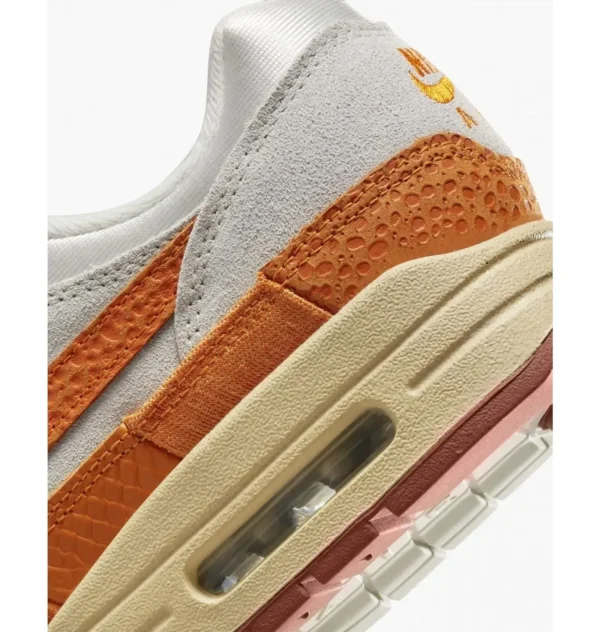 Кросівки унісекс Nike Air Max 1 Magma Orange