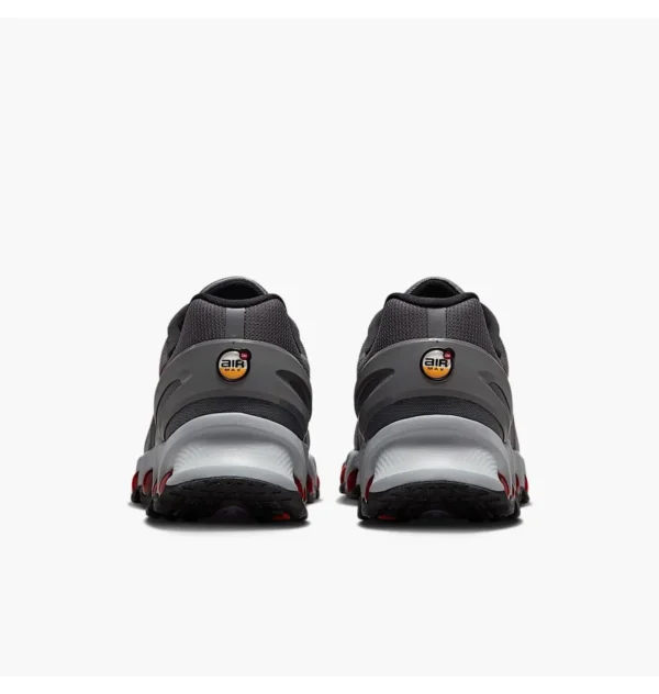 Кросівки чоловічі Nike Air Max DN8 Iron Grey Bright Crimson