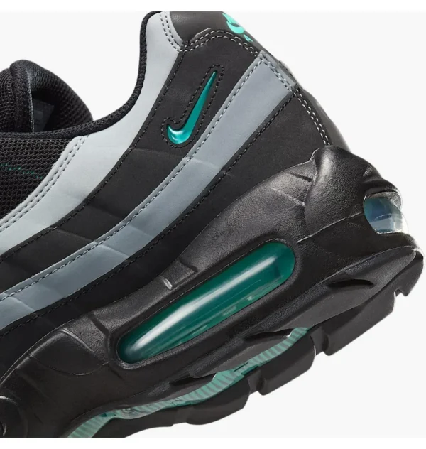 Кросівки чоловічі Nike Air Max 95 Black Aurora Green