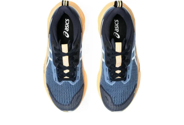 Кросівки жіночі ASICS Novablast 5 Lite-Show