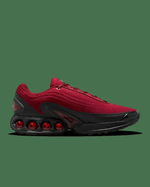Кросівки чоловічі Nike Air Max DN WTR Noble Red