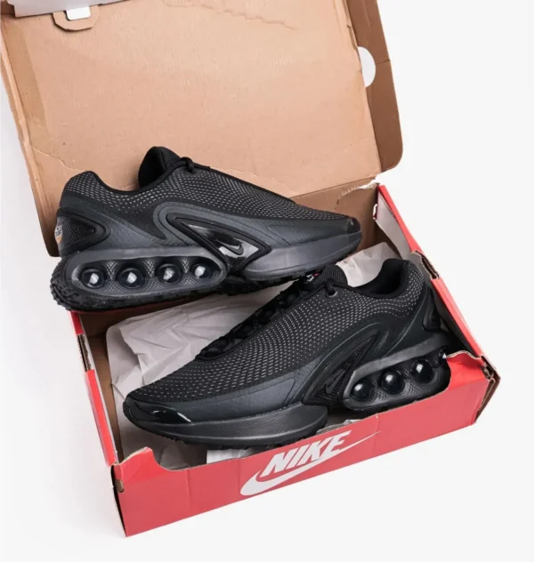 Кросівки чоловічі Nike Air Max DN Black Dark Grey