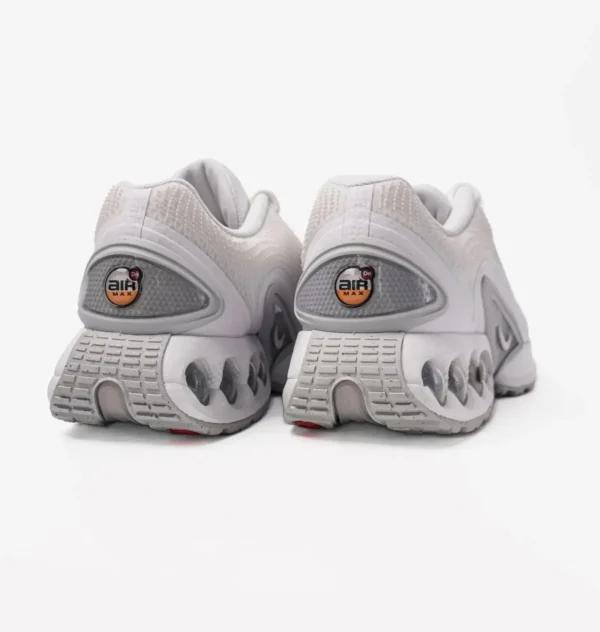 Кросівки чоловічі Nike Air Max DN Metallic Silver