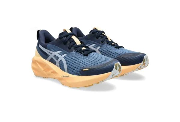 Кросівки жіночі ASICS Novablast 5 Lite-Show