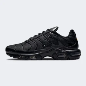 Кросівки чоловічі Nike Air Max Plus Triple Black